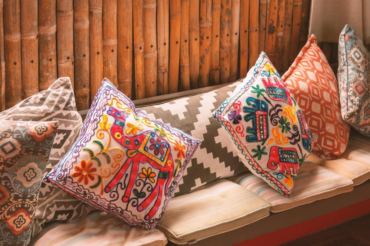 Casa Amberes Bed & Breakfast *