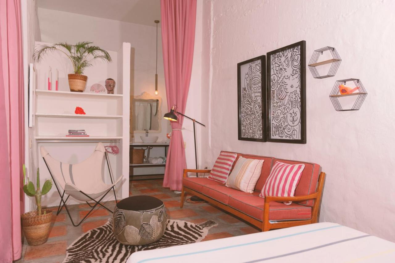 Casa Amberes Bed & Breakfast *